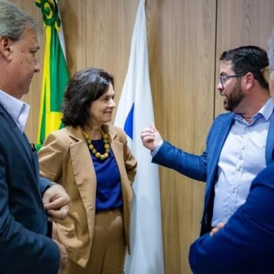 Prefeito de Búzios se reúne com ministra da Saúde para discutir avanços na área da saúde