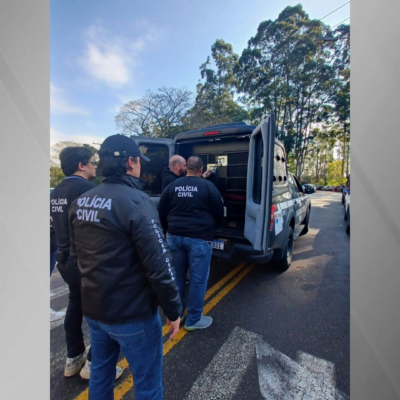 Quatro indivíduos são detidos em São Paulo por roubo em residências de alto padrão em Porto Alegre.