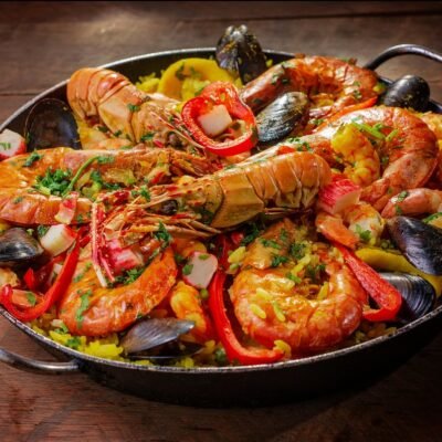 Descubra os segredos dos chefs para preparar a paella perfeita: dicas imperdíveis