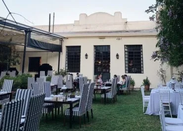 Descubra o restaurante 1884 e a gastronomia de Mendoza em destaque.