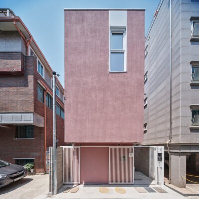 Casa Oásis Rosa / Arquitetos TIUM