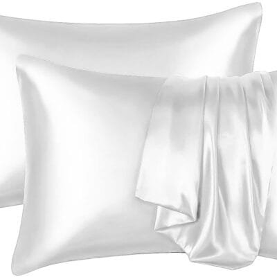 Kit 2 Fronhas de Cetim 2 Peças Sofisticadas Capa de Travesseiro 50x70cm Liso e Brilhoso Anti Frizz Toque Suave e Conforto Extra Ideal para Cama de Solteiro ou Casal (Branco)