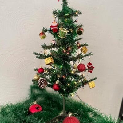 Arvore De Natal Pequena Pinheiro 60cm Decoração Natalina Para Mesa