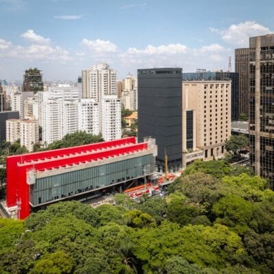 Vídeo: Desvendando a Arquitetura do Novo Edifício do MASP | Edifícios