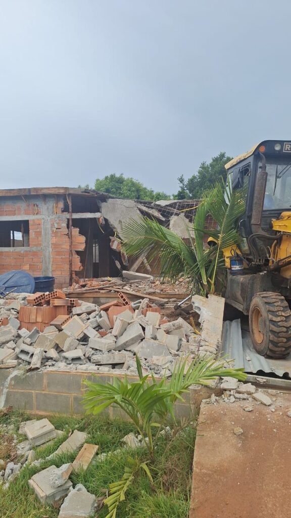 Destruição de Construção Irregular