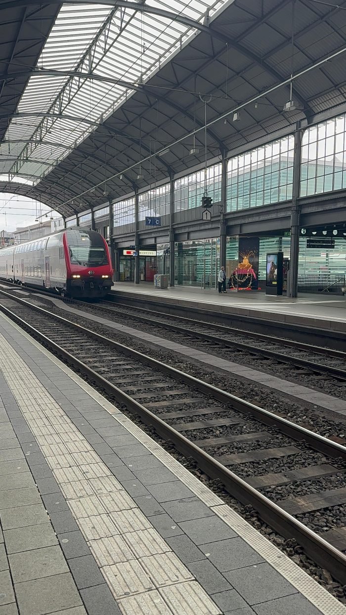 O trem na Suíça é um excelente meio de transporte