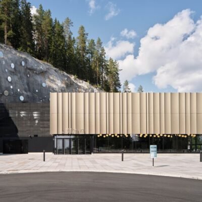 Centro Esportivo e de Eventos Luola em Savilahti / Arquitetos Davidsson Tarkela