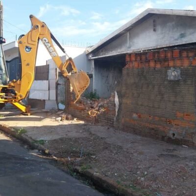 Transformação Urbana: Demolição de Imóvel Abandonado Combate ao Uso de Drogas no Boa Vista