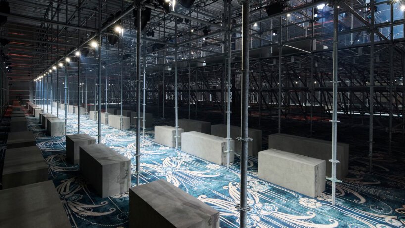 Design do Set FW25 da Prada