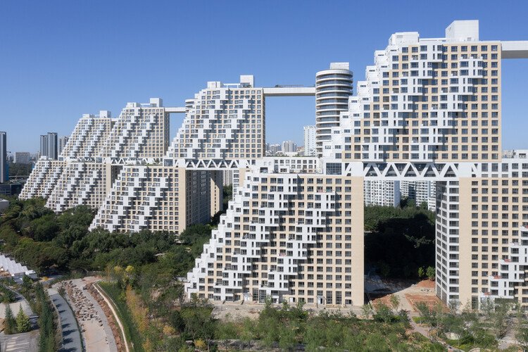 Habitat Qinhuangdao Phase II / Safdie Architects