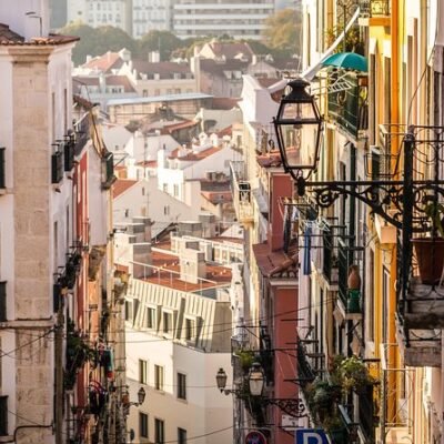 Aluguéis em Lisboa atingem quase 2.000 euros por mês: a realidade do mercado imobiliário na capital