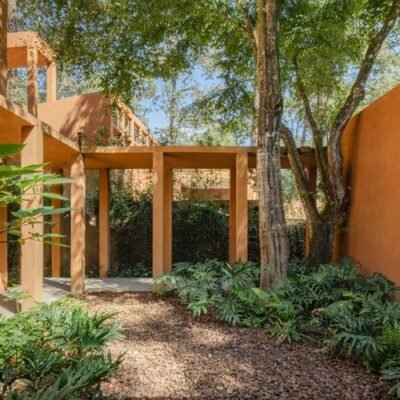 Casa Frondal / Taller MRD