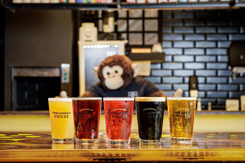 Three Monkeys: sambas aos sábados entre cervejas feitas na casa