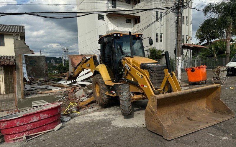 Construções destruídas em Novo Hamburgo | Foto: Gabriel Metz/ PMNH