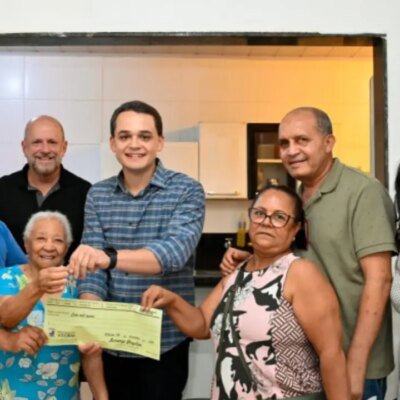 Aos 89 anos, mulher realiza sonho da casa própria com apoio de programa de habitação em Vitória!