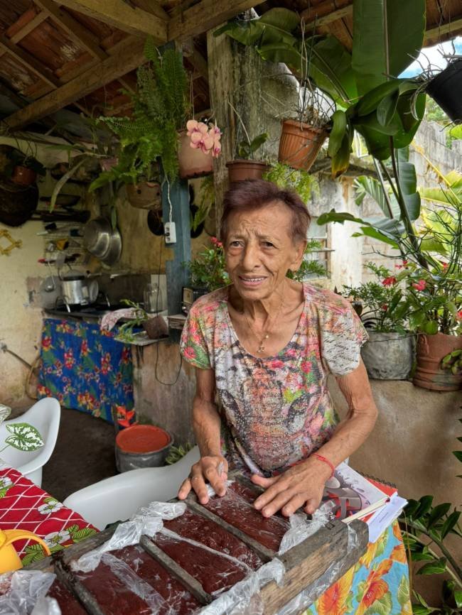 Goiabada do Jardel, feita por Dona Lucila