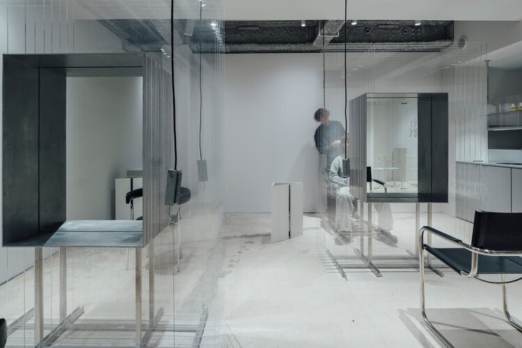 Hair Salon 1975 / FATHOM - Interior Photography, Bathroom, Glass, Chair