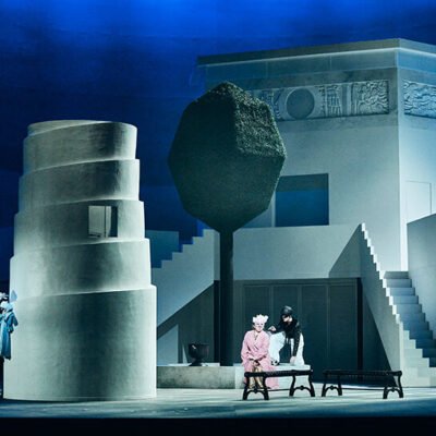 Pierre Yovanovitch apresenta cenário rotativo e 53 figurinos para a Ópera Nacional da Coreia