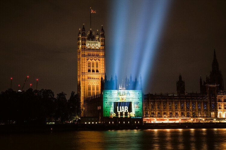 Boris Johnson Liar, House of Parliament London / UK. Image © POW