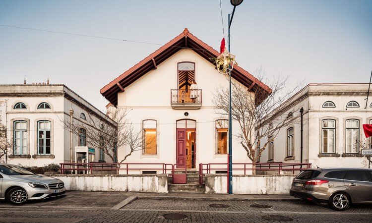 Post Office House - Exterior